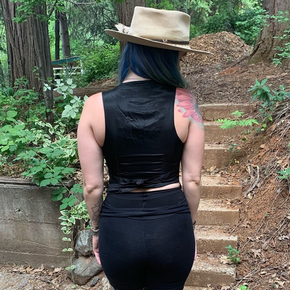 Vintage Leather Moto Vest With Zip Front - Picture 2 of 4